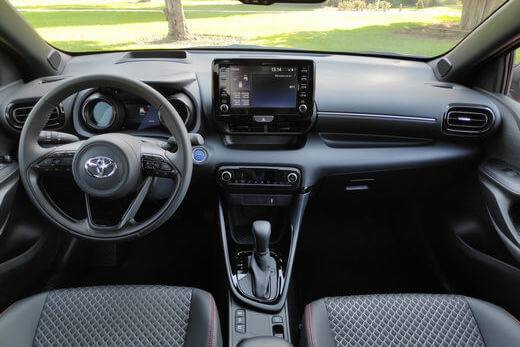 תא הנוסעים של טויוטה יאריס